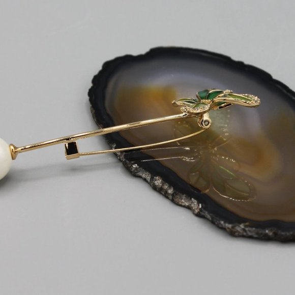 Green Enamel Butterfly Stick Pin Brooch with Faux Pearl - Picture 9 of 11